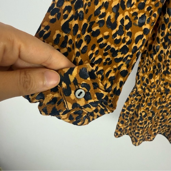 Zara Leopard Print Tan and Brown Fitted Ruched Blouse Size Large - Picture 6 of 10